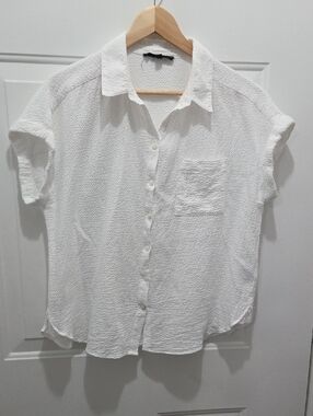 Jane & Delancey White Textured Button-Up Shirt